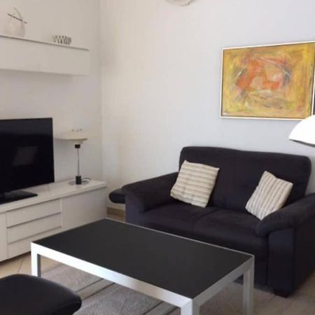 Bride Apartment Colonno Luaran gambar